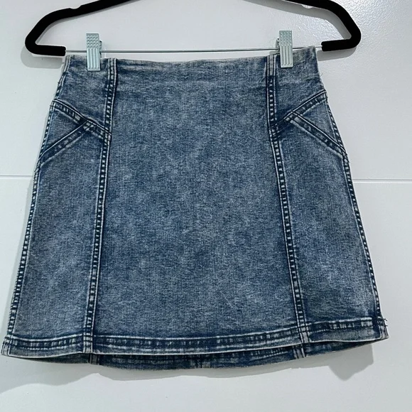Wild Fable Blue Acid Wash Denim Mini Skirt | Size 4 - Picture 7 of 12